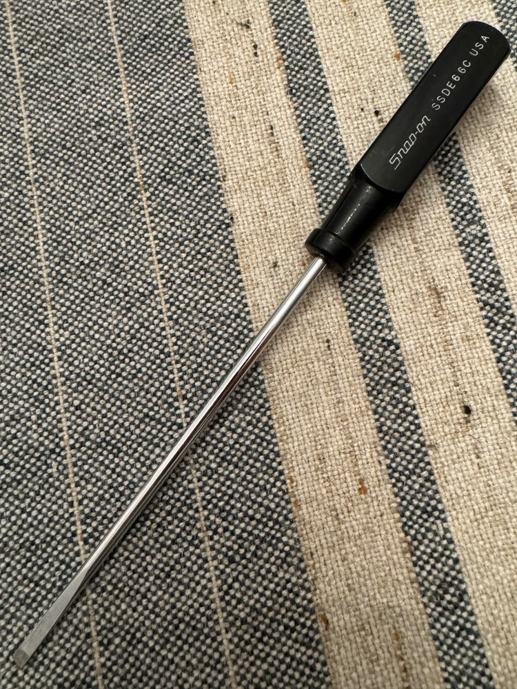 Snap-On SSDE46C Electronic Thin Blade Flat Screwdriver 1/8” Tip Clean