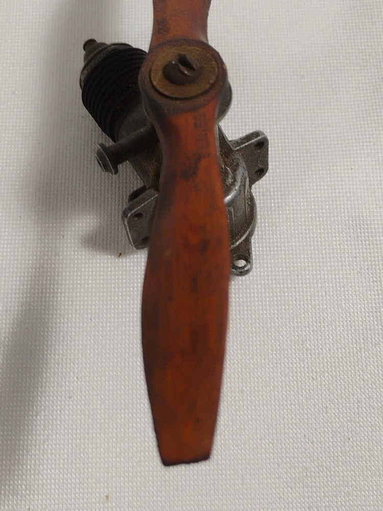 Vintage OK Cub .049? model Airplane Engine