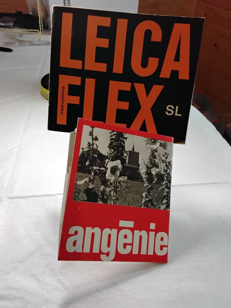LEICA FLEX SL Instructions manual plus pocket guide.