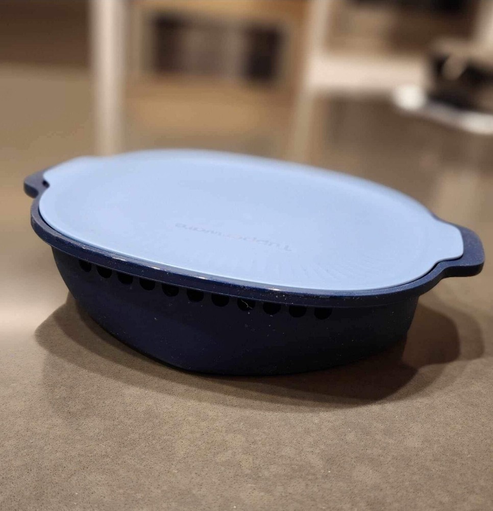 Tuperware WOW Pop Microwave Popcorn Maker