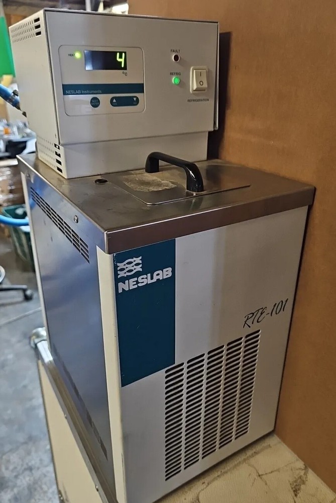 Neslab RTE-101 Refrigerated Water Bath Circulator
