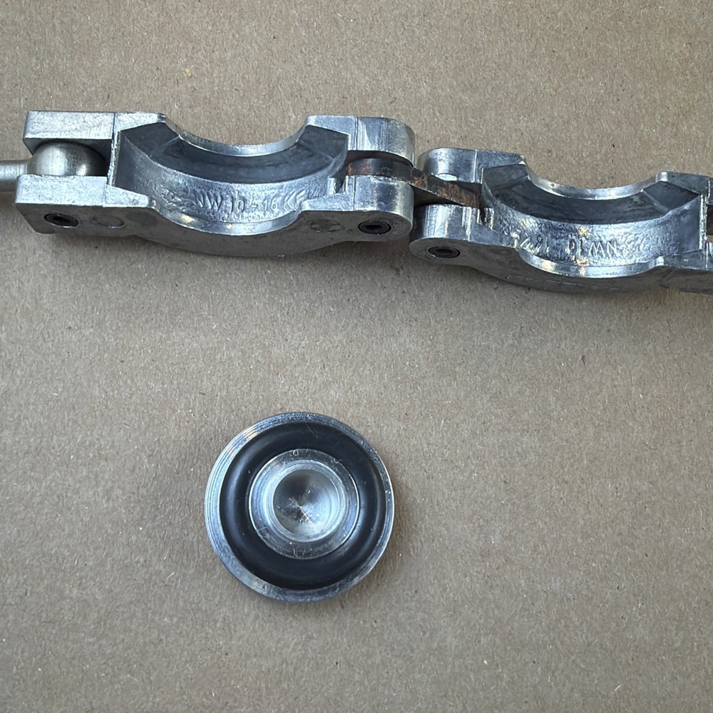 Balzers NW 10-16 KF Vacuum Clamp w/ KF10 Ring & Solid Blank Insert - #2