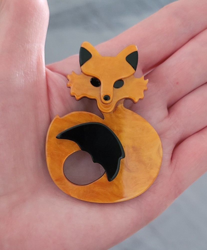 Acrylic Fox brooch