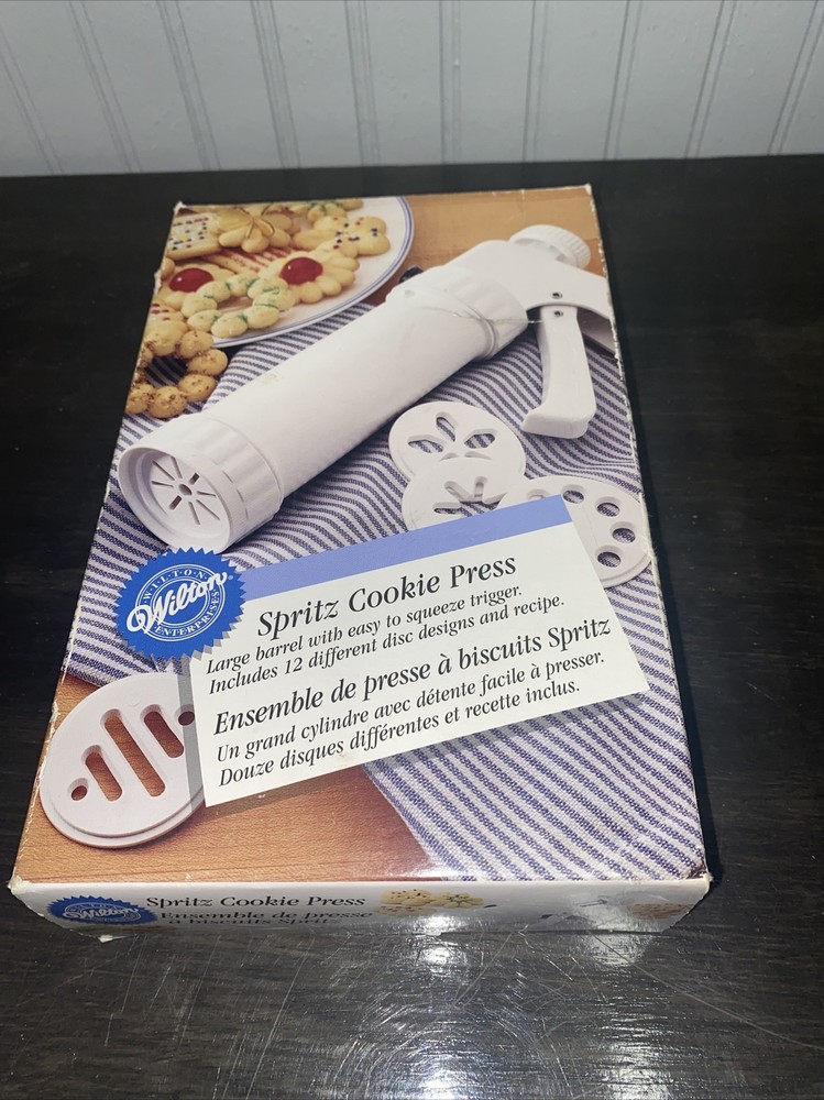 Wilton Sprizt Cookie Press - W/12 Decorating Disks  - Never Used Easy Squeeze