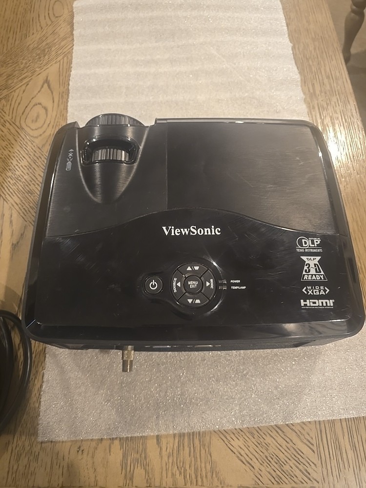 Viewsonic PJD5523W DLP Projector Model VS13870 3D Ready /W Remote & Cables