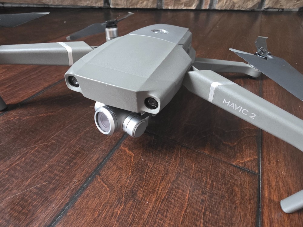 DJI Mavic 2 Zoom Drone - EXCELLENT CONDITION - With Extras