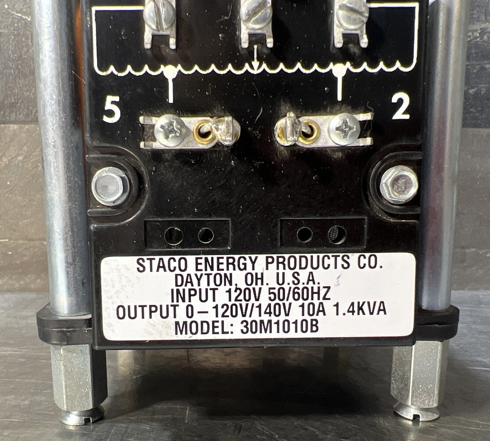 Nos Surplus Staco industrial variable motorized transformer model 30m1010b