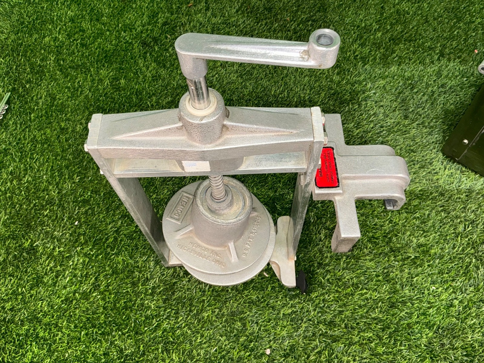 Nemco 55800 Easy Tuna Press Can Drainer N55800 Counter Clamp Aluminum 2033 7C