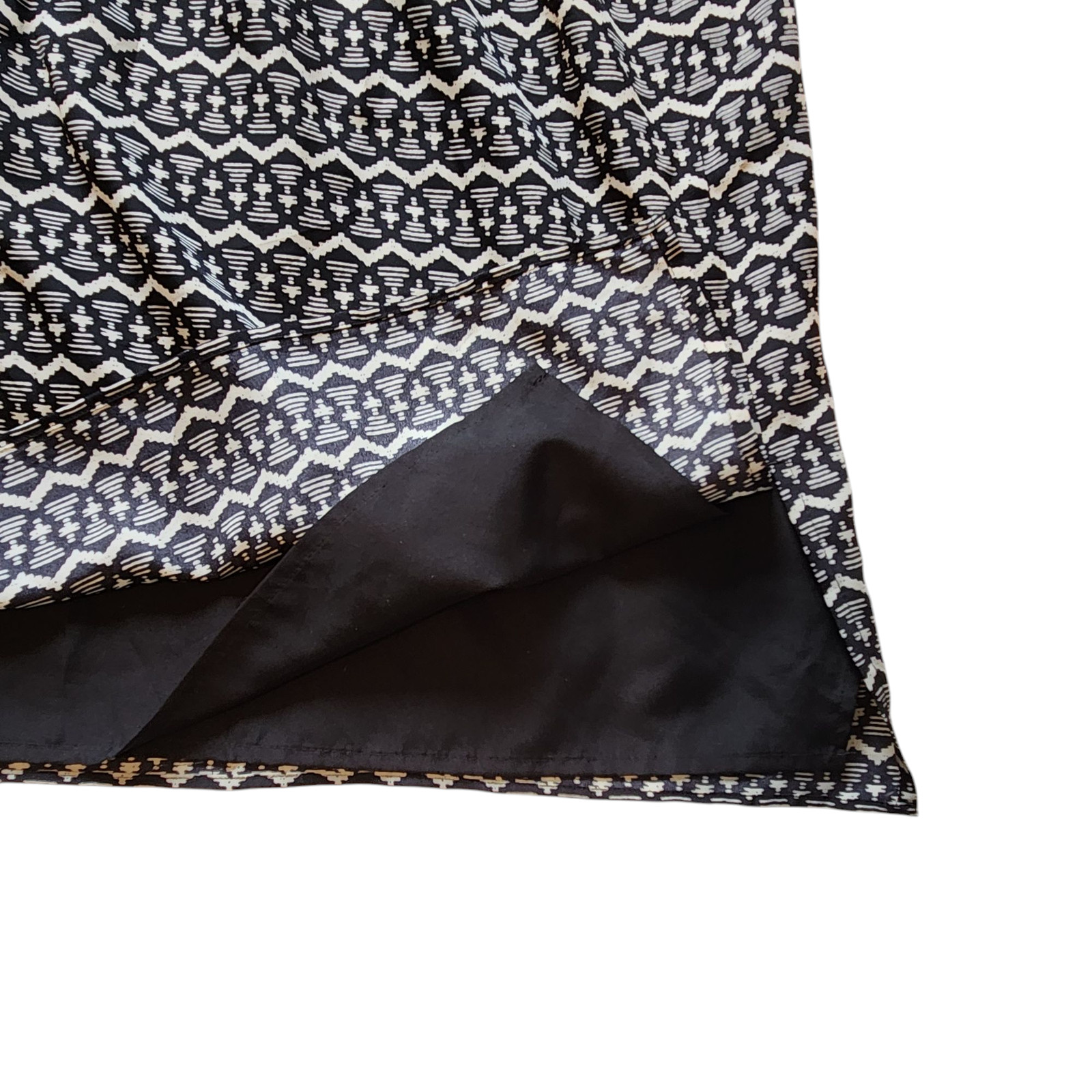 NWT Loft knee-length skirt, black and cream size large, sz 12, 22" length