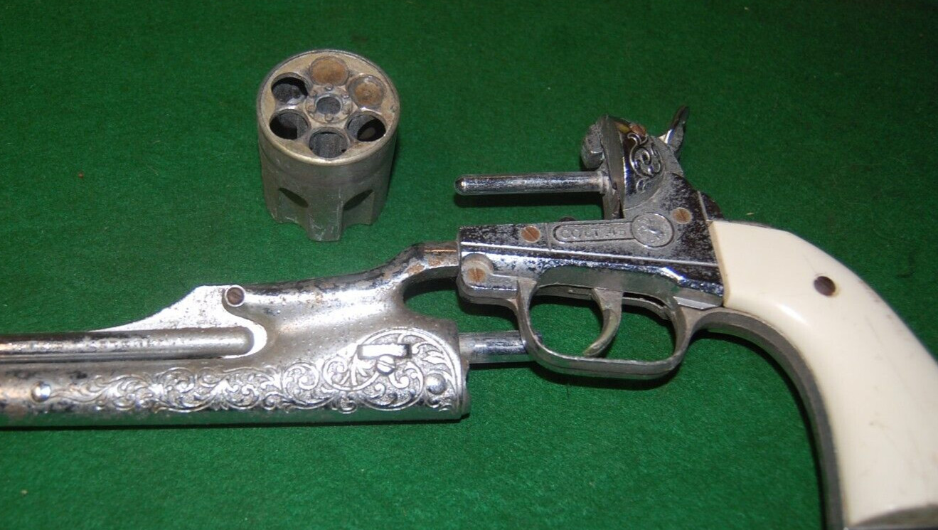 VINTAGE 1950s HUBLEY REPLICA COLT 45 TOY CAP GUN USED L1