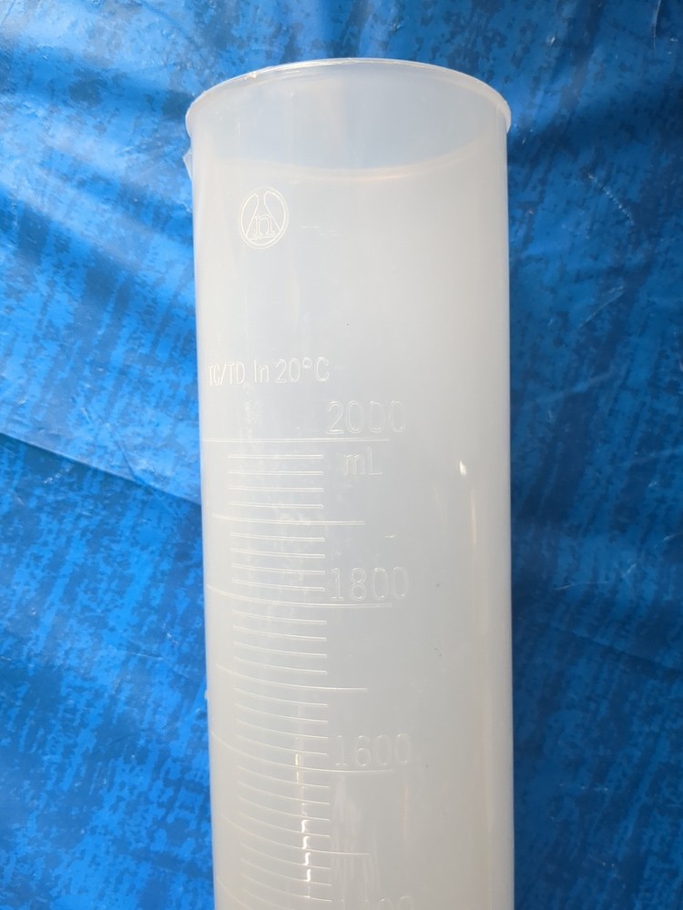 Nalgene 2000 ml (2 L) Graduated Cylinder, Beaker, Lab Measure