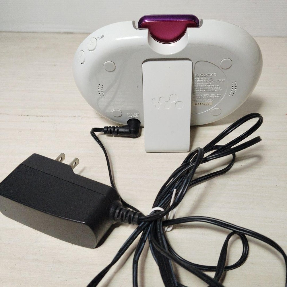 SONY Walkman Portable Digital Music Player Bundle Main Unit Speaker Set