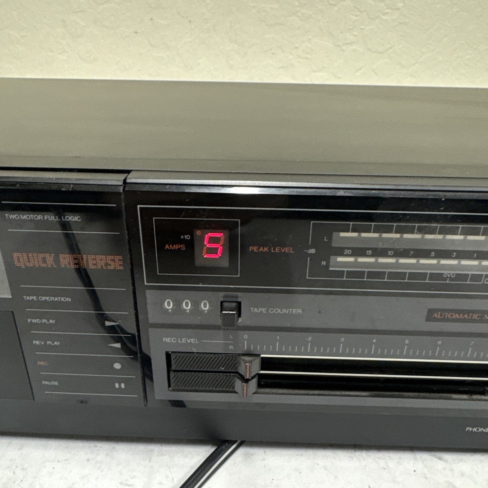 Sansui D-390R Stereo Casette Deck *UNTESTED*