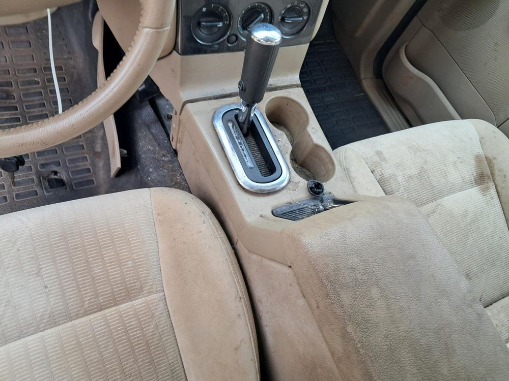 EXPLORER 2008 Glove Box 4758884