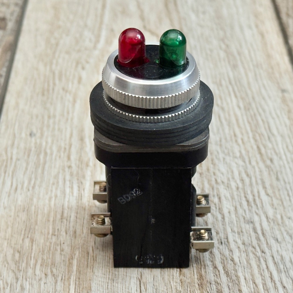 Allen-Bradley 800T-PC216 Red Green Pilot Light Indicator 120 Volt Untested