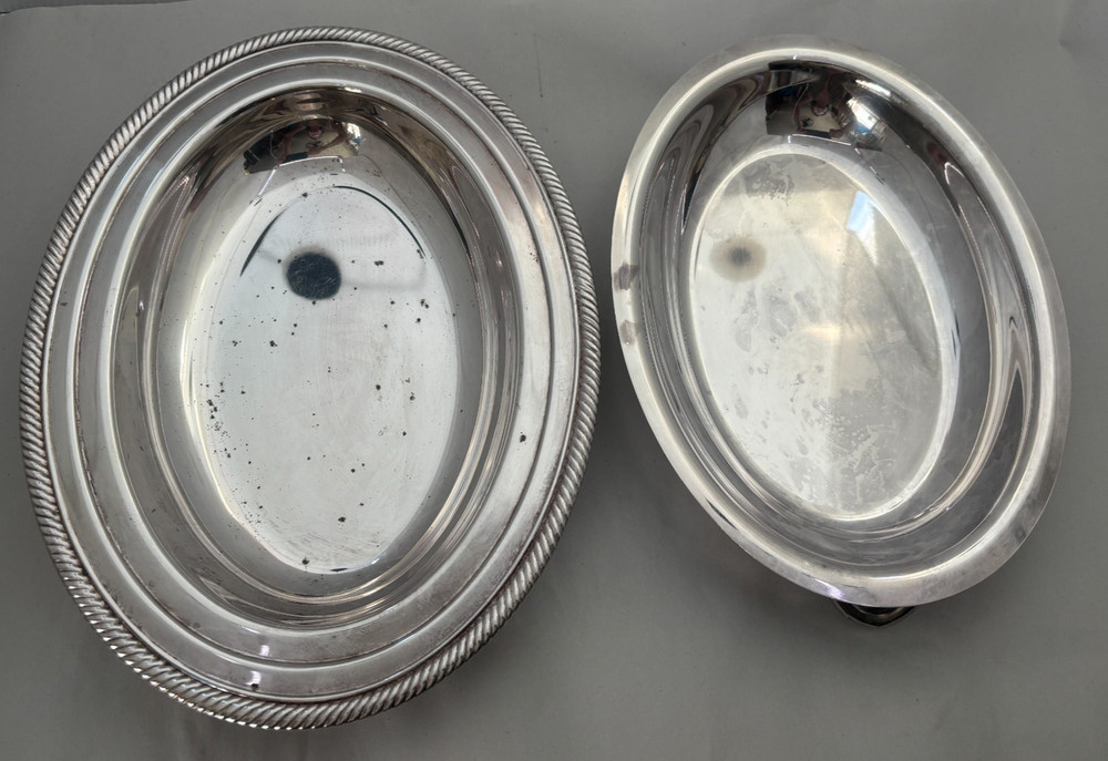 Castleton International Silver Co Vegetable Server with Lid 4812 Gadroon Border