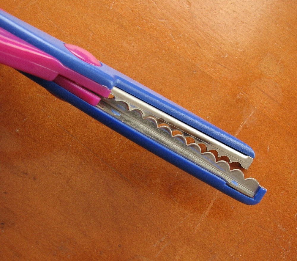 CREATIVE MEMORIES PAPER EDGER
