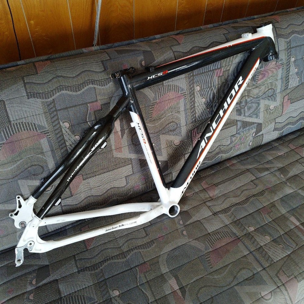 Bridgestone Anchor Frame