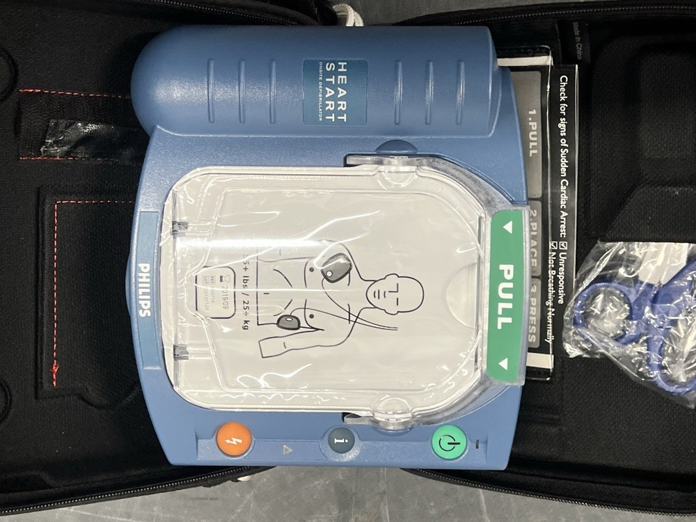 Philips HeartStart Onsite AED, Pads,  Working, No Battery
