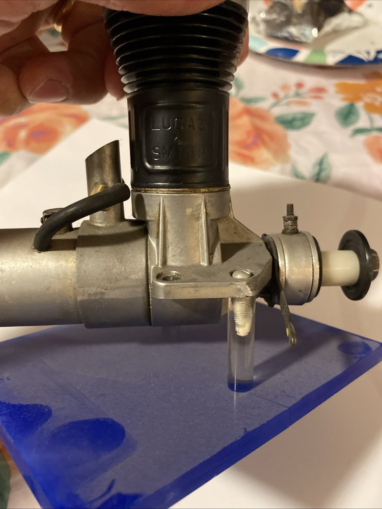 LUCAS & SMITH CONTESTOR D-60R SPARK IGNITION MODEL AIRPLANE ENGINE