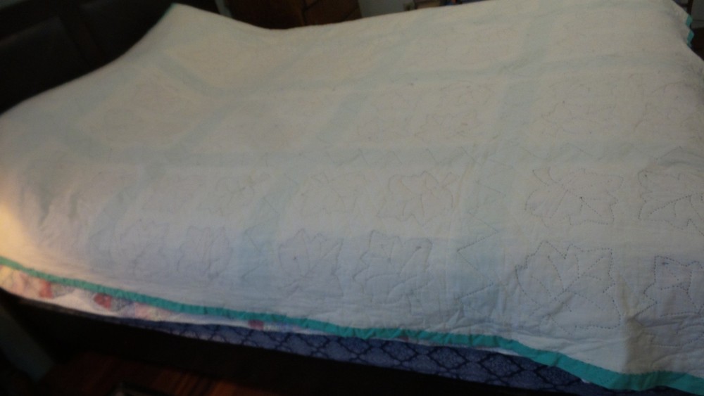 Fall Autumn QUILT Handmade Patchwork LEAFS 74 x 86" CLEAN BEAUTIFUL