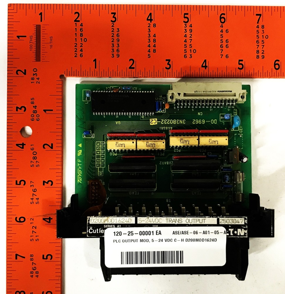 Cutler Hammer AC/DC Input Module D200MOD1624D NOS