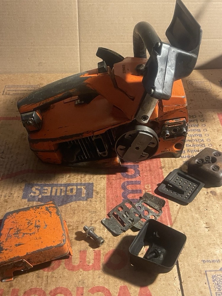 Dayton 2Z970C Chainsaw