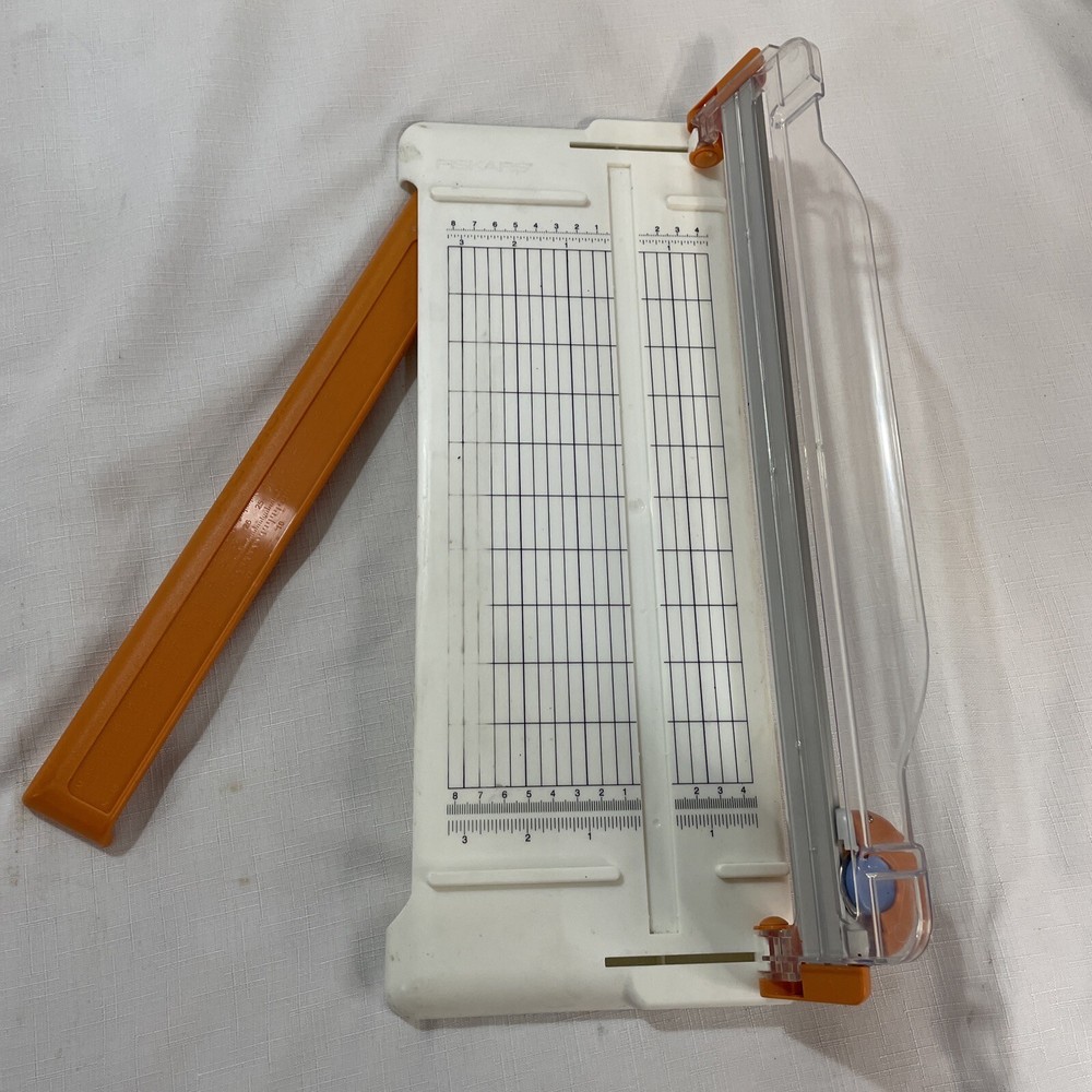 Fiskars 12 Inch Rotary Paper Trimmer