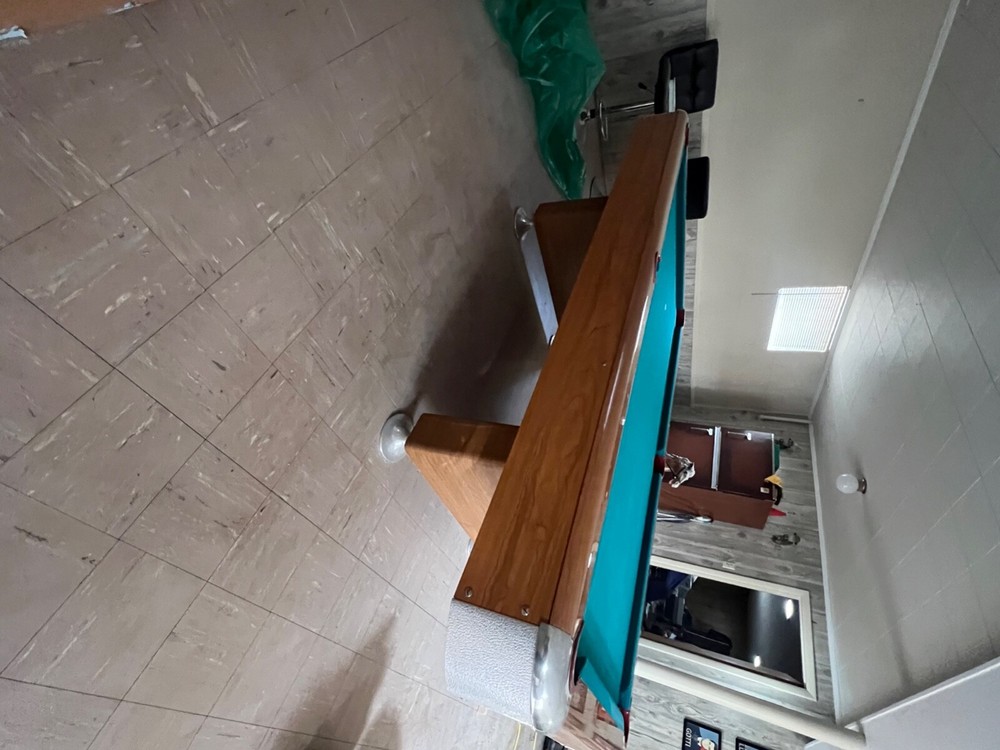 8 foot pool table - used/good condition