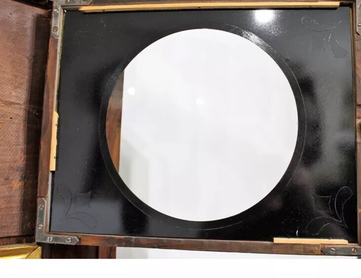 George Hills mirror clock