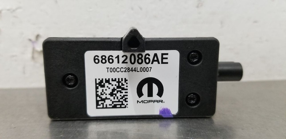 24 DODGE CHARGER GPS MAPPING CAMERA 68612086AE