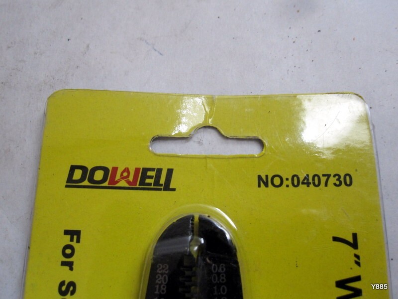 DOWELL 10-22 AWG Wire StripperWire Crimper And Multi-Function Hand Tool