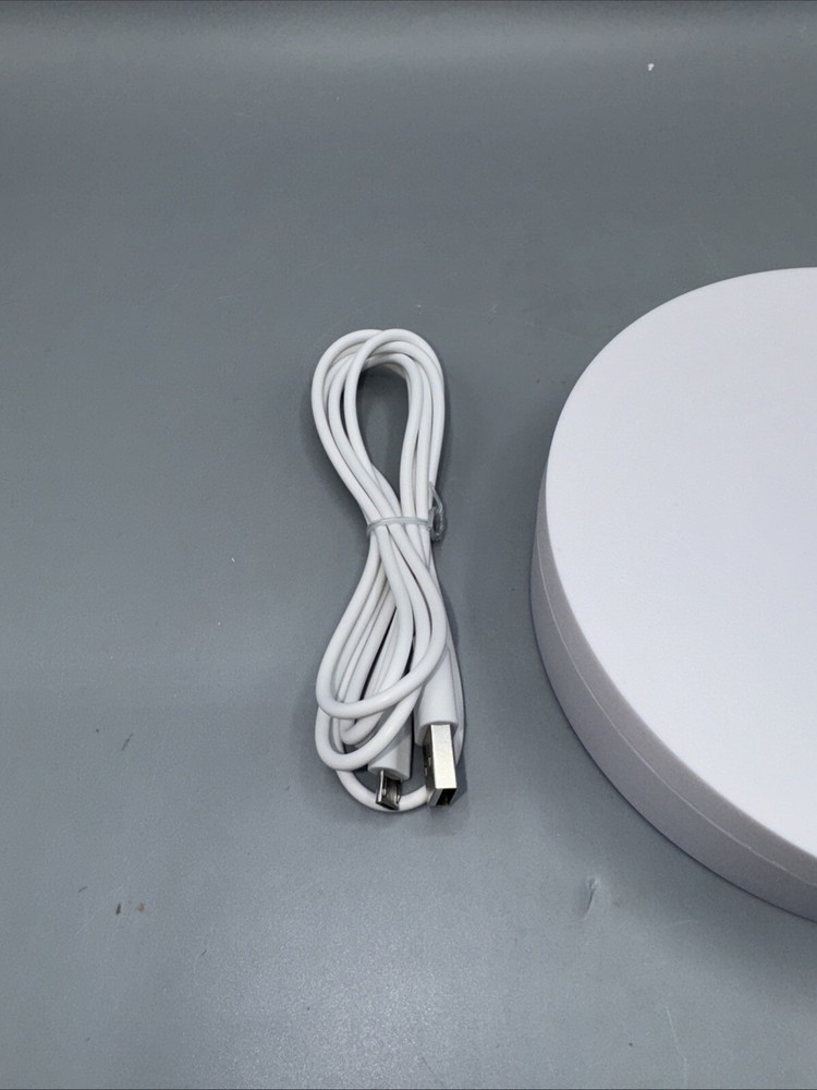 Rotating Display Stand 360 Degree Motorized Rotating Display White