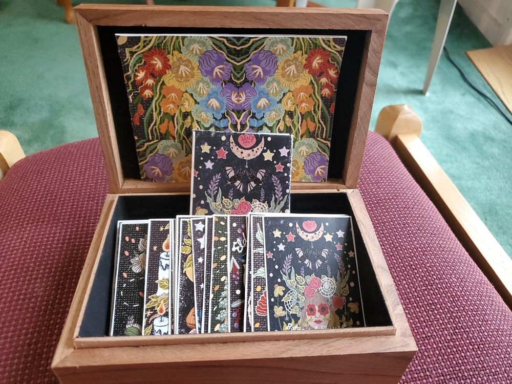 Original, creative Botanical Blessings Oracle Deck & Aventurine-trim Box