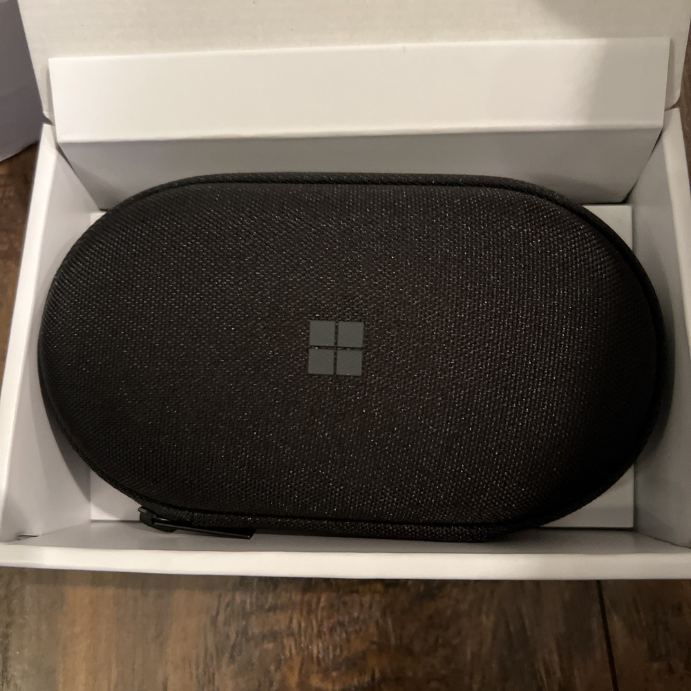 Microsoft modern usb-c speaker
