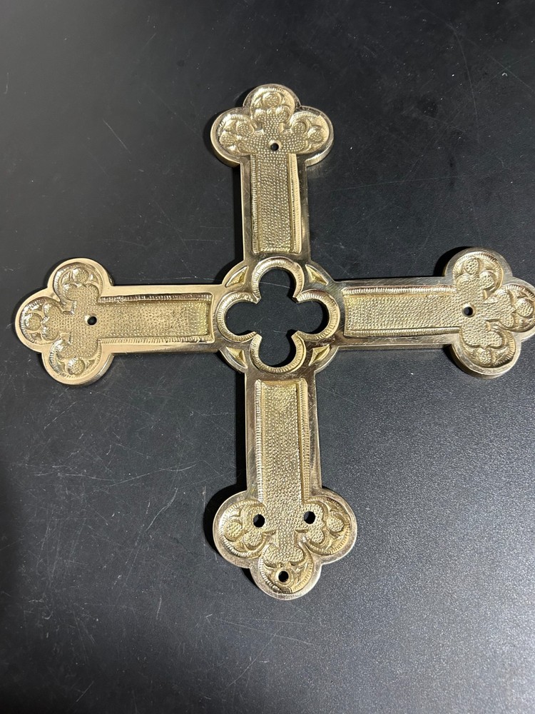 Church Solid Brass Cross 10 1/2" *light scratches missing candlestick H-272