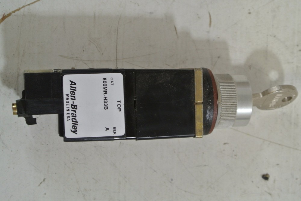 Allen-Bradley Key Selector Switch Cat: 800MR-H33B w/ key
