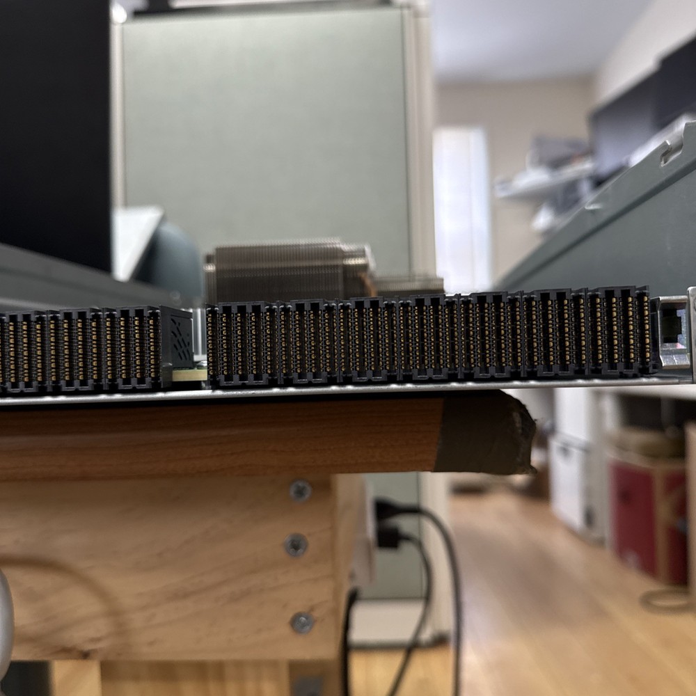 111-02587+G2 NetApp 111-02587 AFF-A700 Controller Module NO RAM