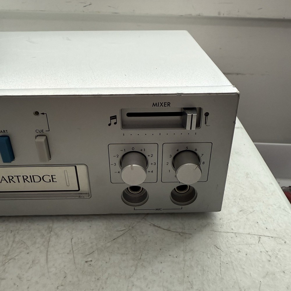 The Singing Machine SM 1000 8 Track Player Karaoke