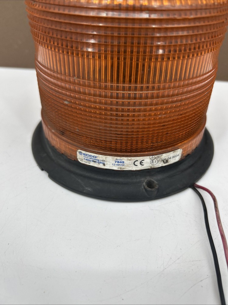 ECCO model 7945 Amber Dome Beacon Lamp LED Light 12-48 VDC
