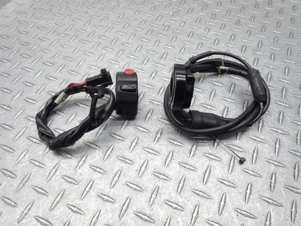 2007 06-08 Triumph Daytona 675 Right Handlebar Switch Throttle Control Cable