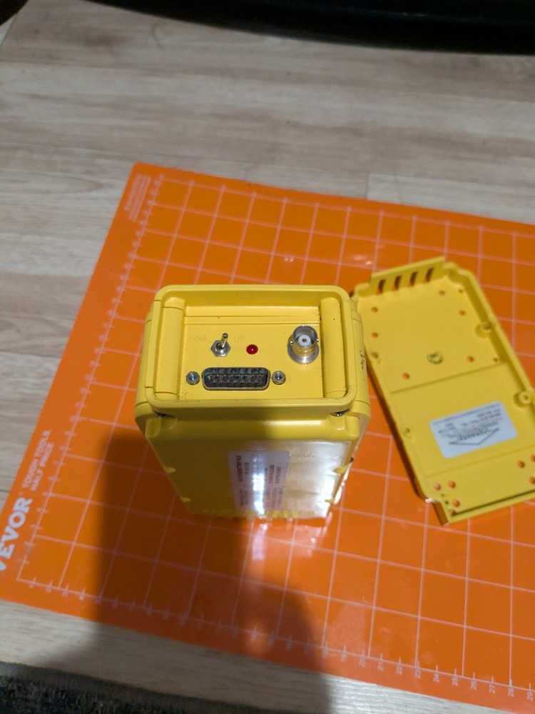 Wulfsberg Electronics Division ELT406 Emergency Locator Transmitter