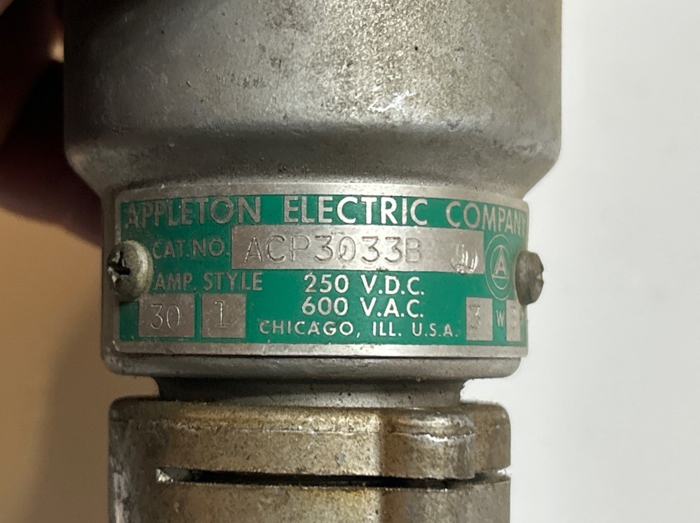 Appleton ACP3033B 30 Amp 3W 3P Plug