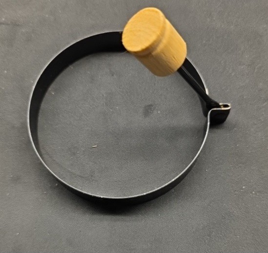 Pancake, Fried Egg, Mold Ring Wood Handle Circle Ring Shaped  Cutter