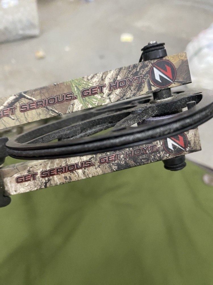 Hoyt Nitrum Turbo 60 WT 29 Draw Compound Bow Bundle