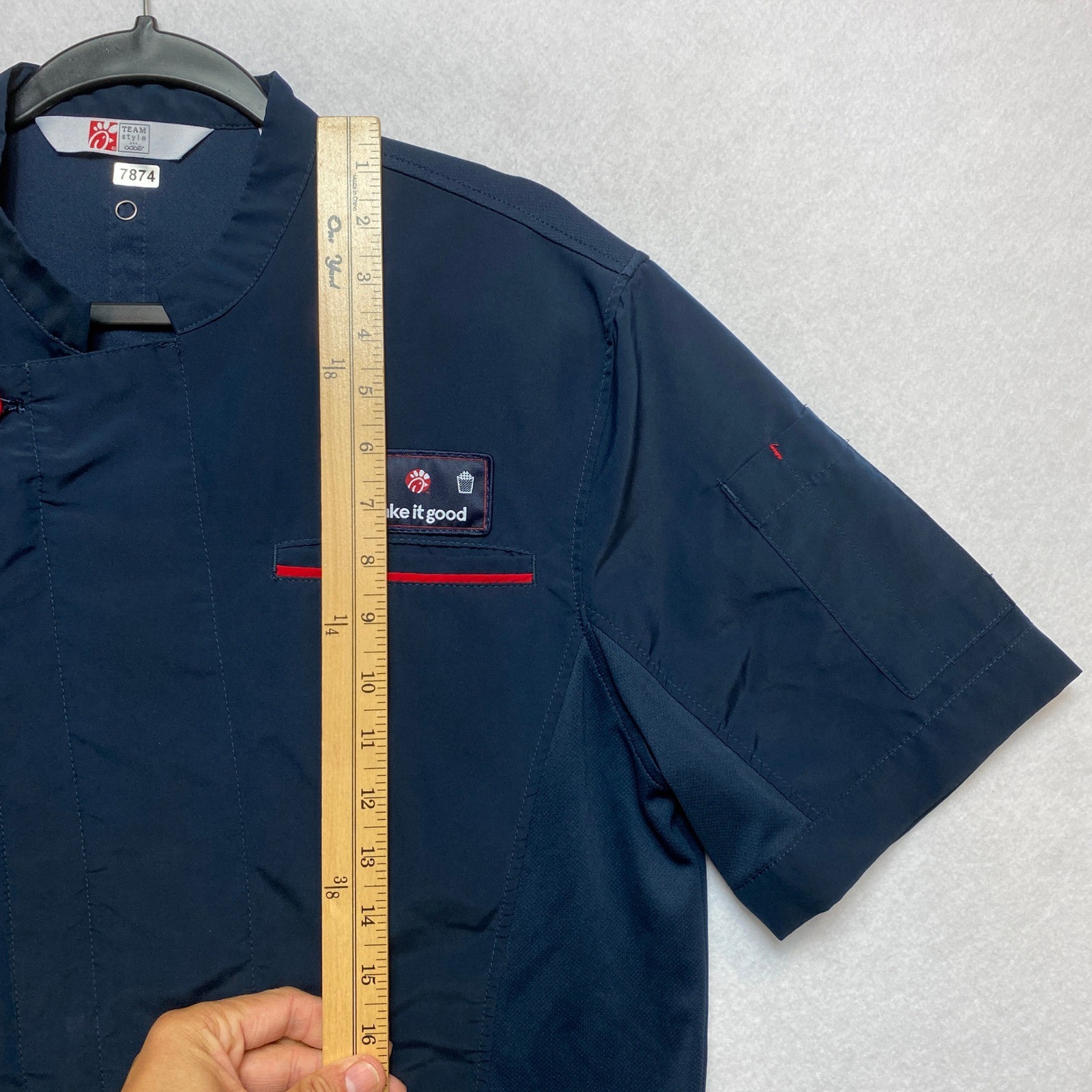 Chick fil A Team Style Chef Jacket Uniform Mens Size M Navy Blue Short Sleeve