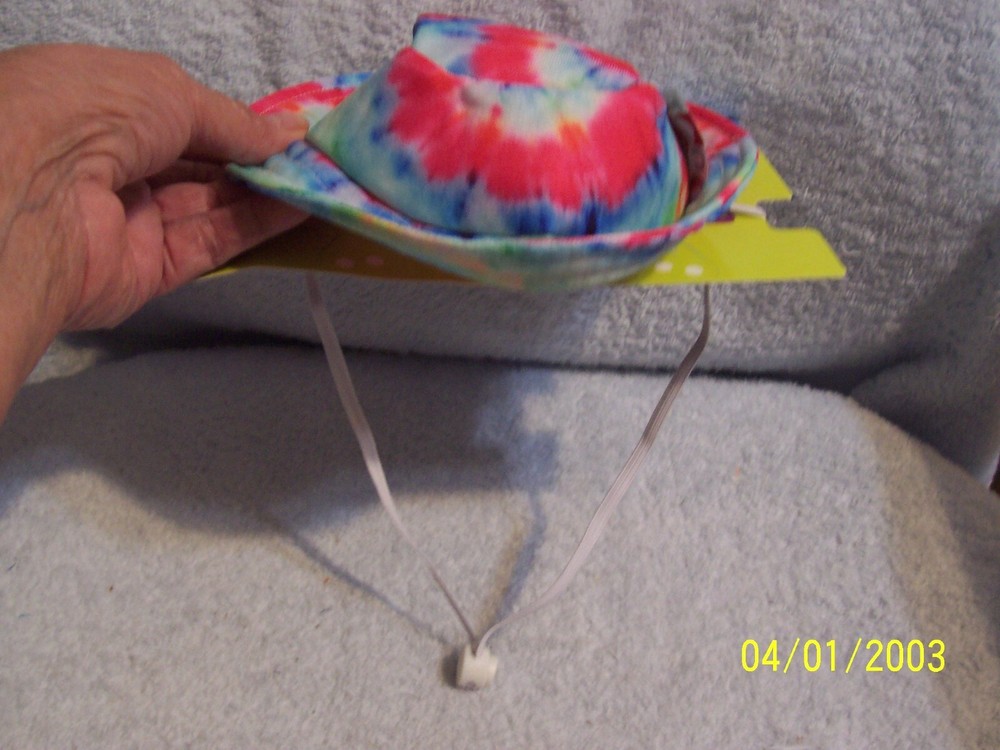 Dog Hat Multicolor Head Girth 15" - 18" Medium / Large