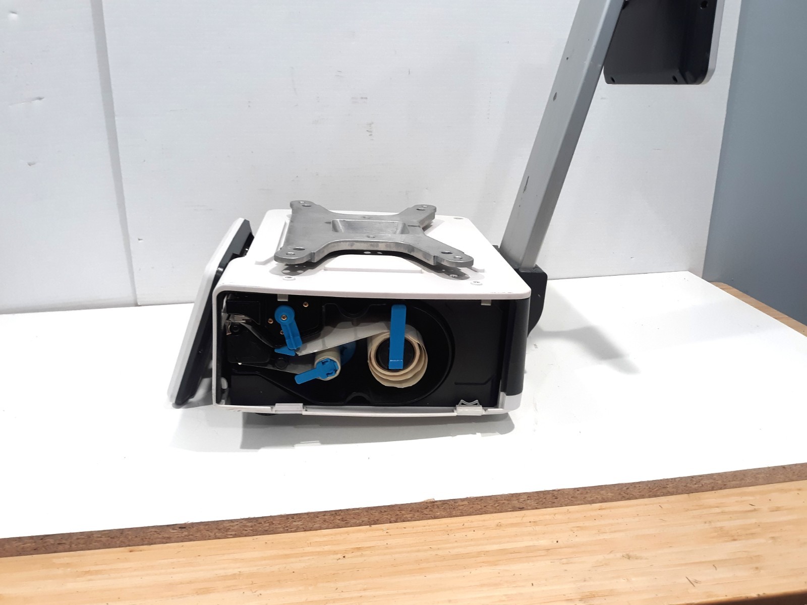 ECRS AutoScale 100 Unified Retail Scale System