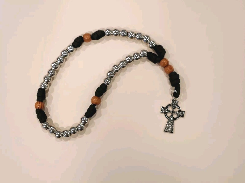Paracord Anglican rosary, Celtic cross Protestant prayer beads