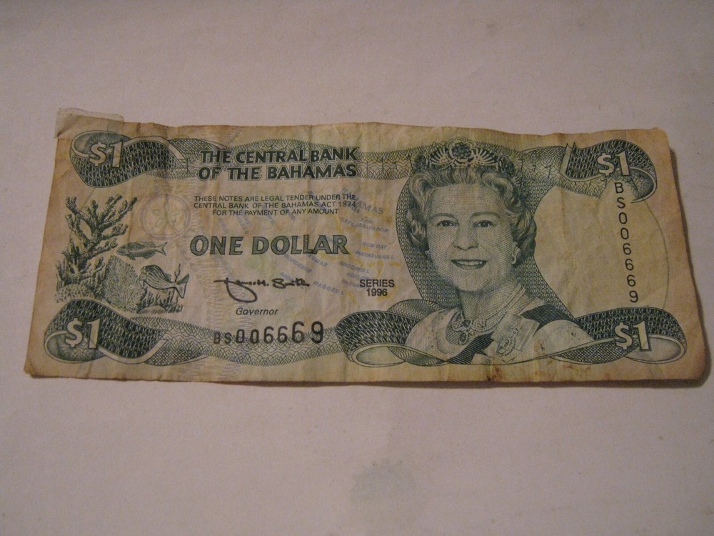 Bahamas FIVE One Dollar QEII notes 1996 Pick # 57a